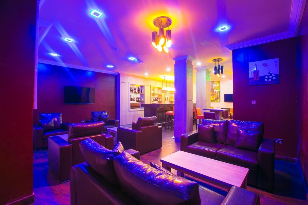 Bon Hotel Elvis Mobushipe Ngoại thất bức ảnh